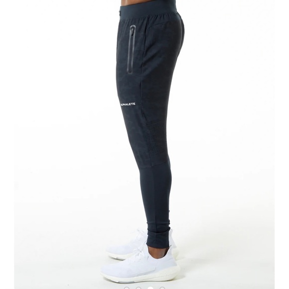 infinity Tech, Brand new, never worn. - Picture 3 of 3